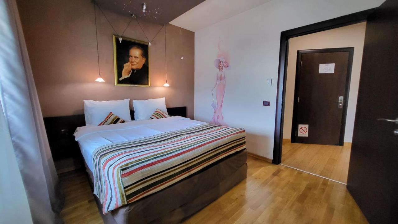 ดีไซน์ โฮเต็ล มิสเตอร์เพรสซิเดนท์ การ์นี Hotel เบลเกรด ภายนอก รูปภาพ