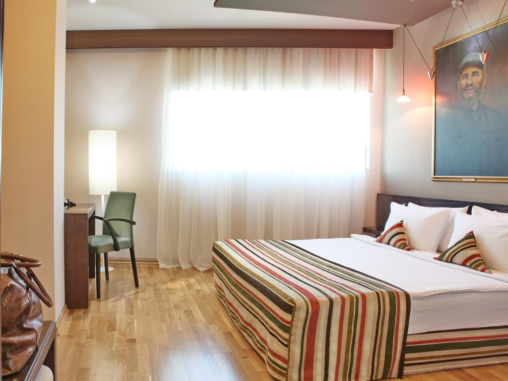 ดีไซน์ โฮเต็ล มิสเตอร์เพรสซิเดนท์ การ์นี Hotel เบลเกรด ห้อง รูปภาพ